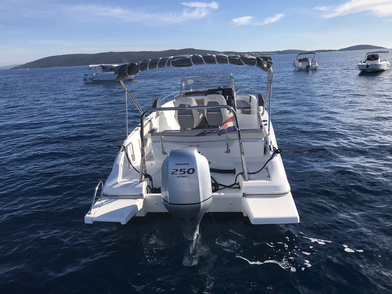 Photo #4 - Beneteau Flyer 7.7 Space Deck (Beneath Flyer 7.7 Space Deck) en Trogir - 35977