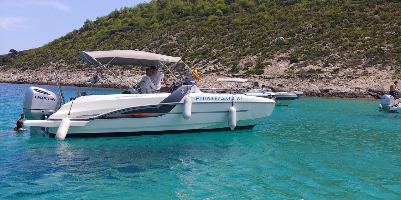 Photo #6 - Beneteau Flyer 7.7 Space Deck (Beneath Flyer 7.7 Space Deck) en Trogir - 35977