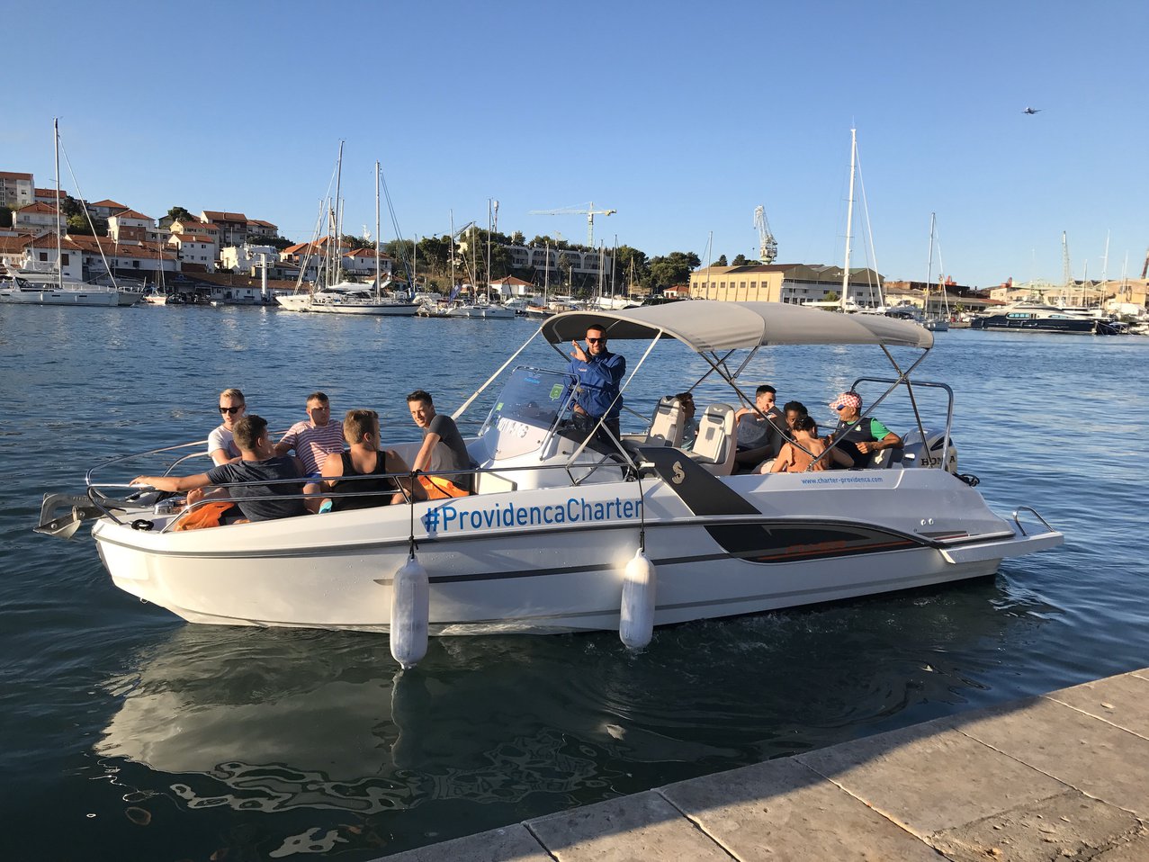 Photo #7 - Beneteau Flyer 7.7 Space Deck (Beneath Flyer 7.7 Space Deck) en Trogir - 35977