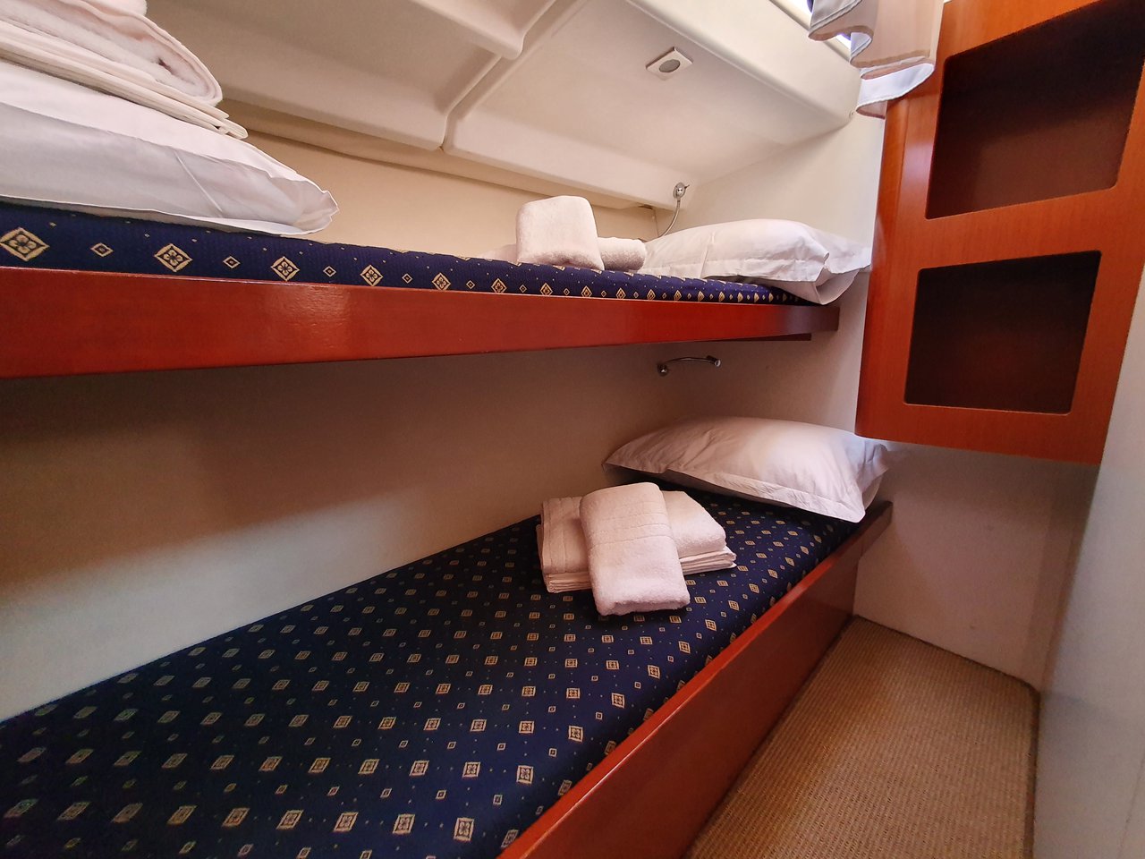 Photo #13 - Oceanis 50 Family - 5 + 1 cab. (Ornella) en Atenas - 36001