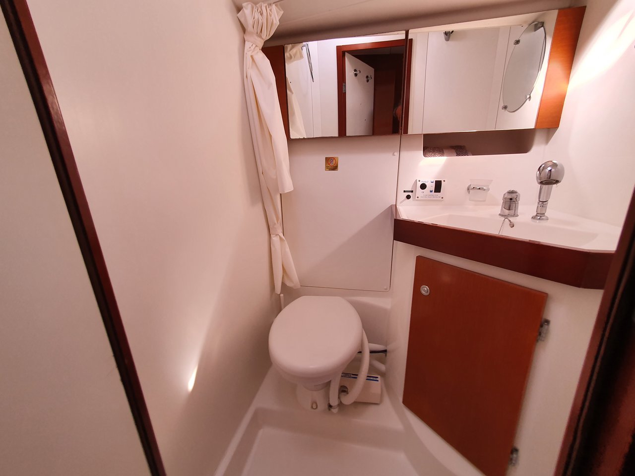 Photo #15 - Oceanis 50 Family - 5 + 1 cab. (Ornella) en Atenas - 36001