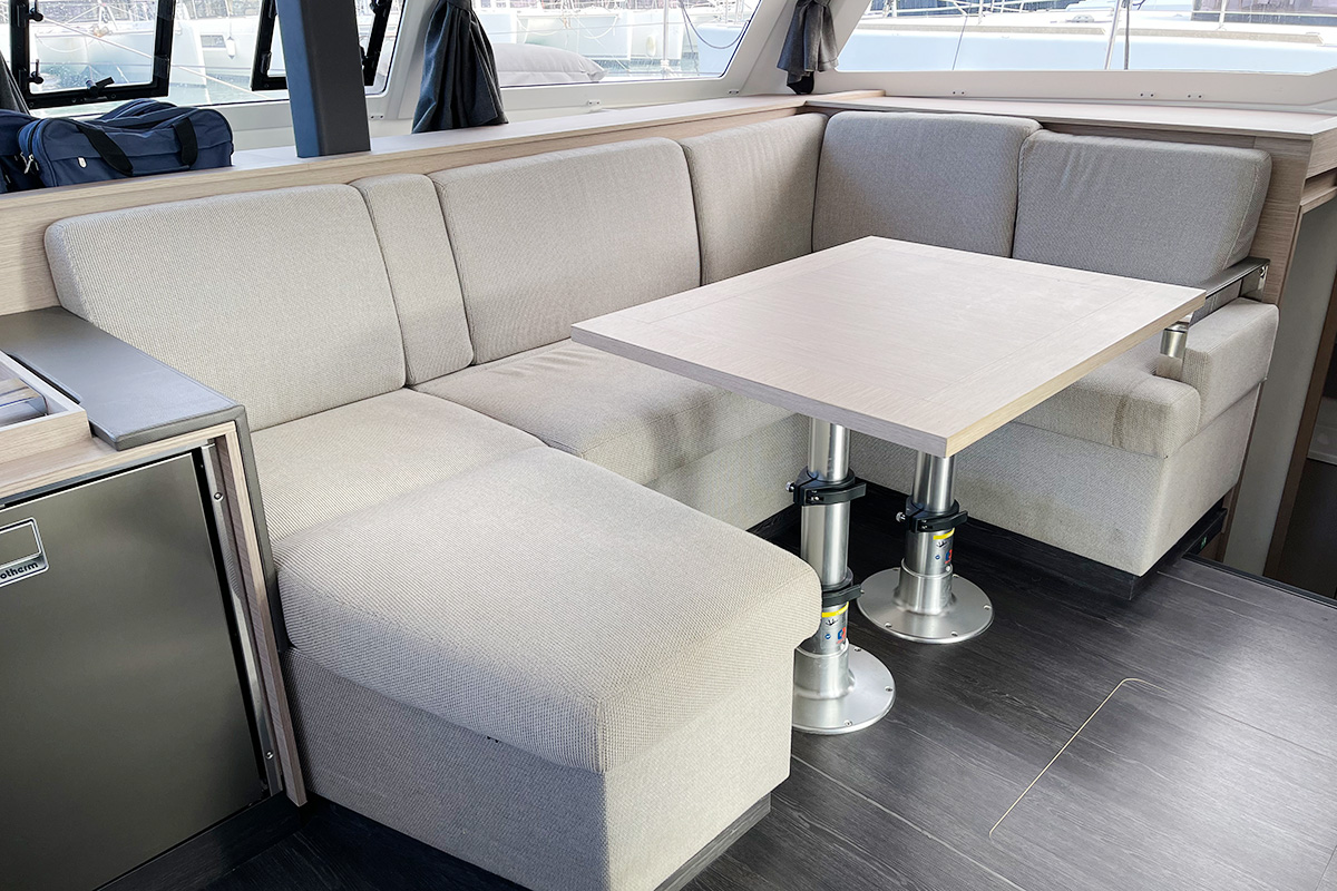 Photo #4 - Fountaine Pajot Isla 40 - 4 cab. (Barnacle) in Mahe - 36011