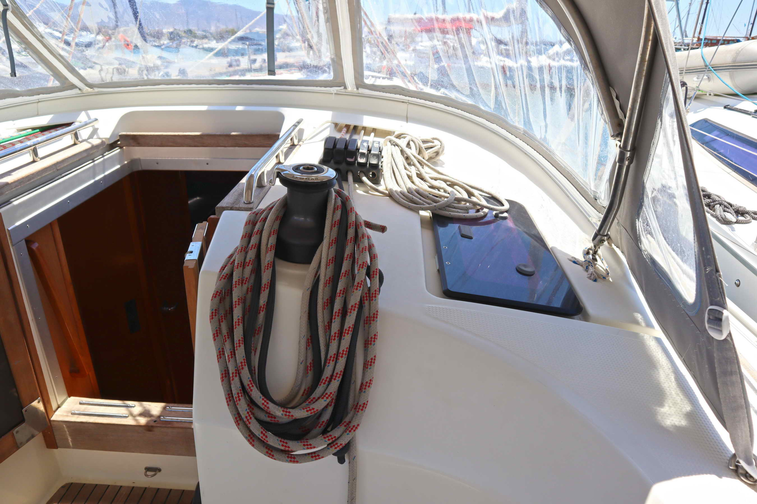 Photo #10 - Bavaria Cruiser 40 (ECONOMY) en Athènes - 36037