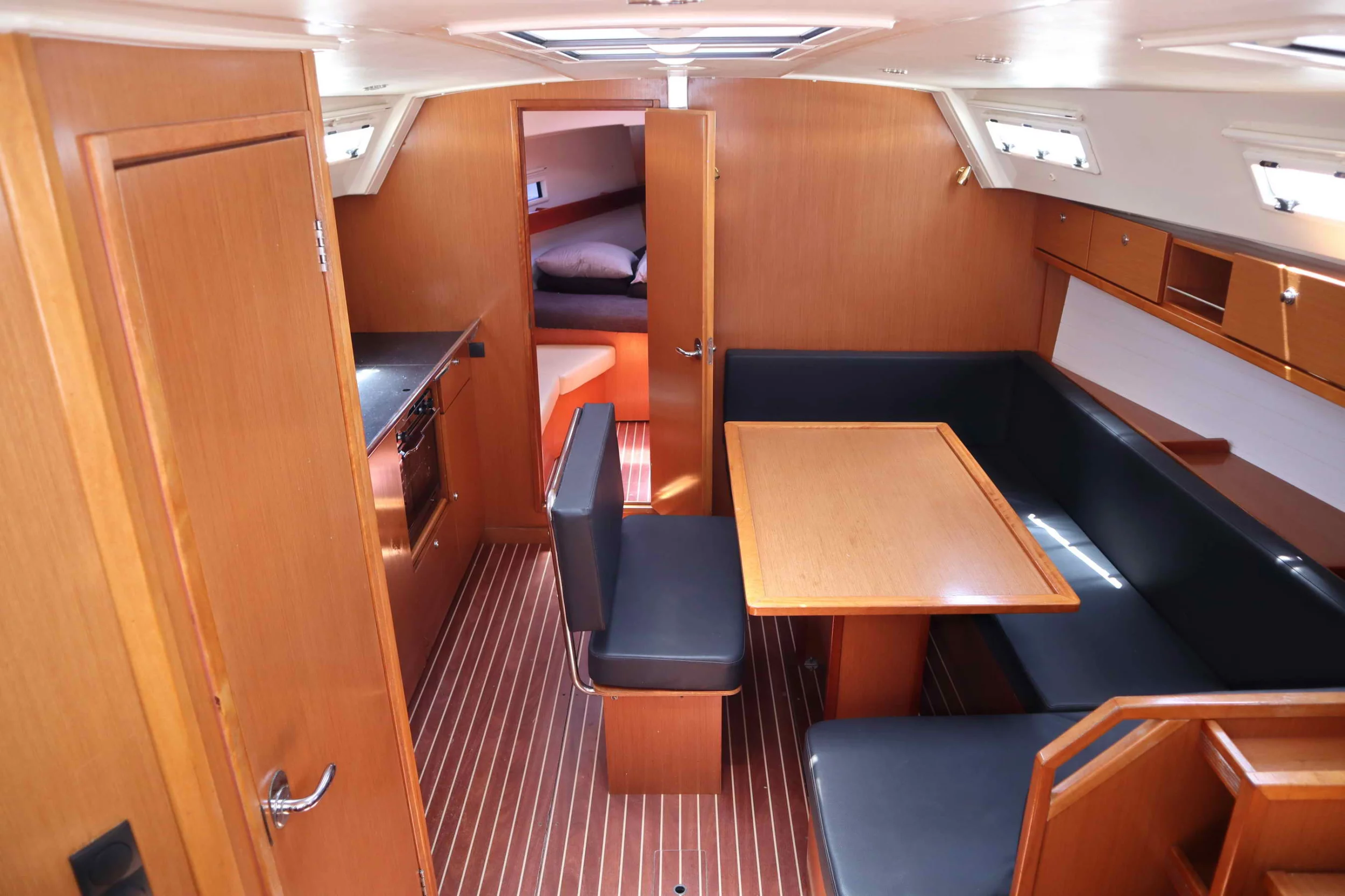 Bavaria Cruiser 40 (ECONOMY)  - 10