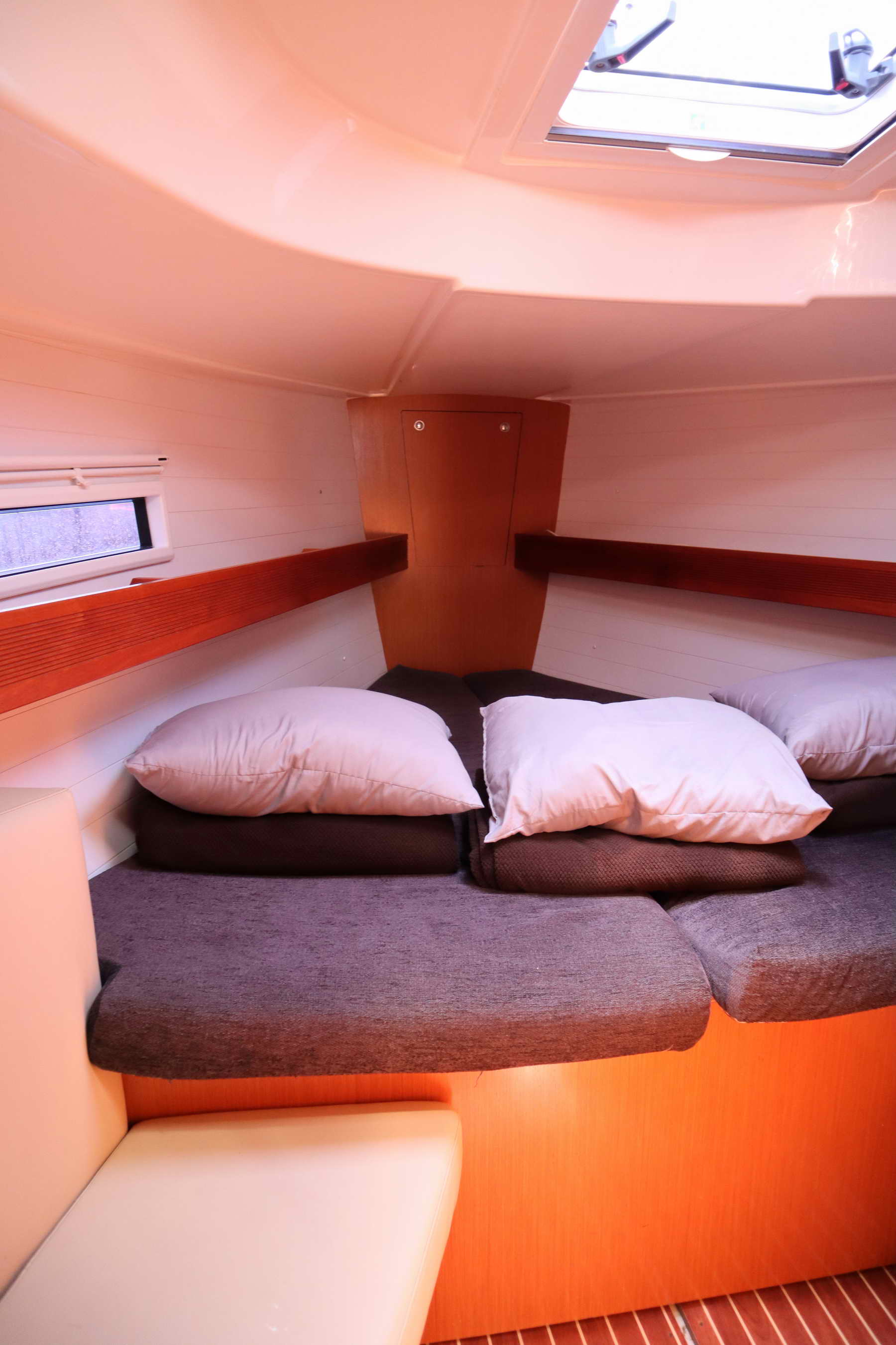 Photo #19 - Bavaria Cruiser 40 (ECONOMY) en Athènes - 36037