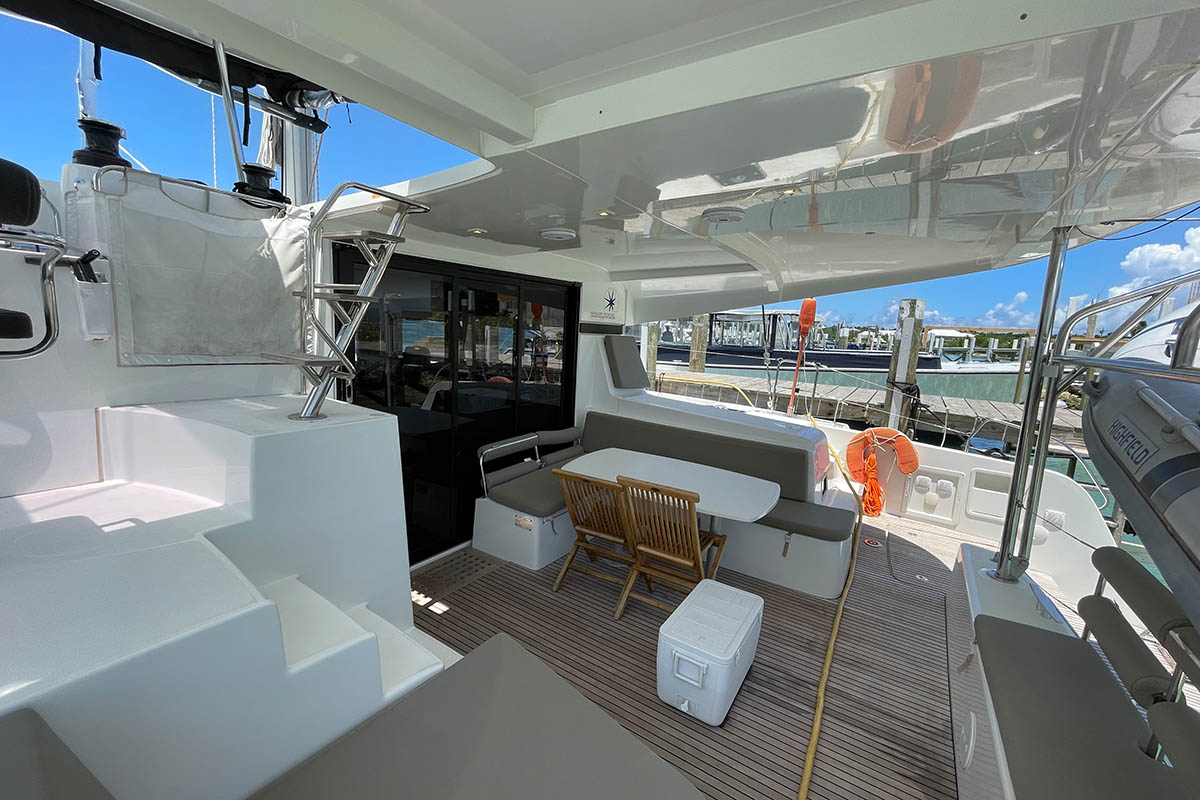 Photo #6 - Lagoon 42 - 4 + 2 cab. (Sybaris) en Marsh Harbour - 36038
