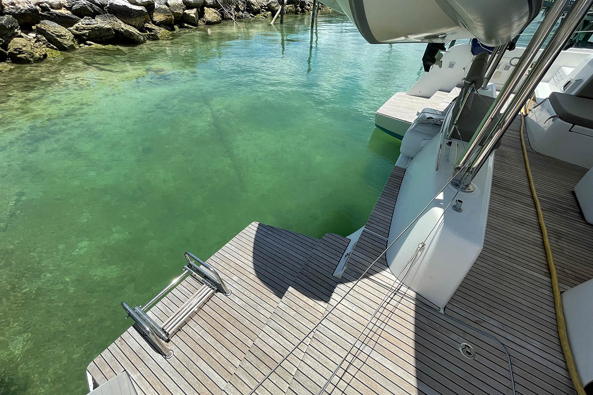 Photo #7 - Lagoon 42 - 4 + 2 cab. (C'est Bon) in Marsh Harbour - 36071