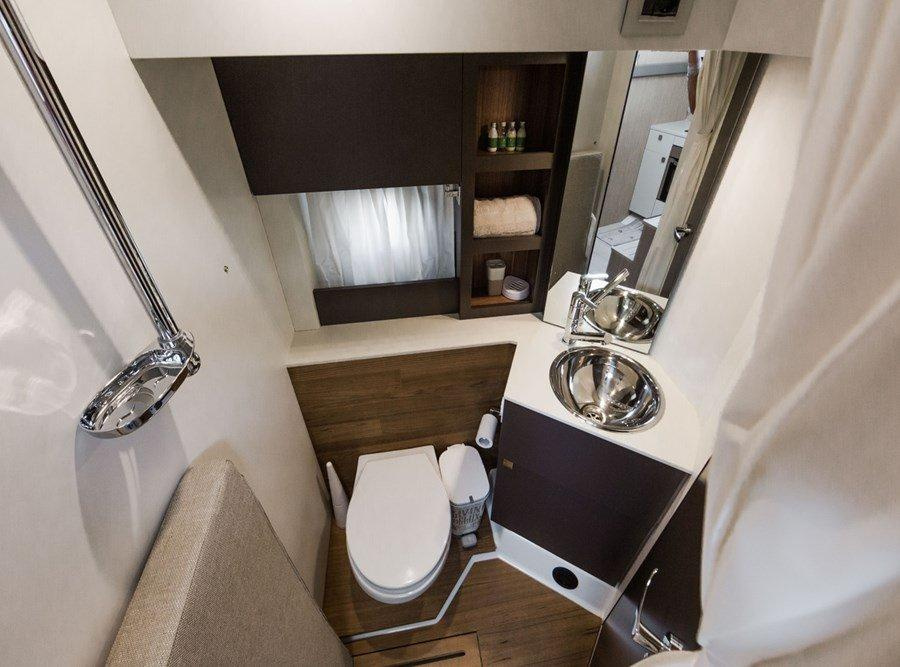 Photo #15 - Cranchi M44 HT (Brown Sugar) in Podstrana - 36078