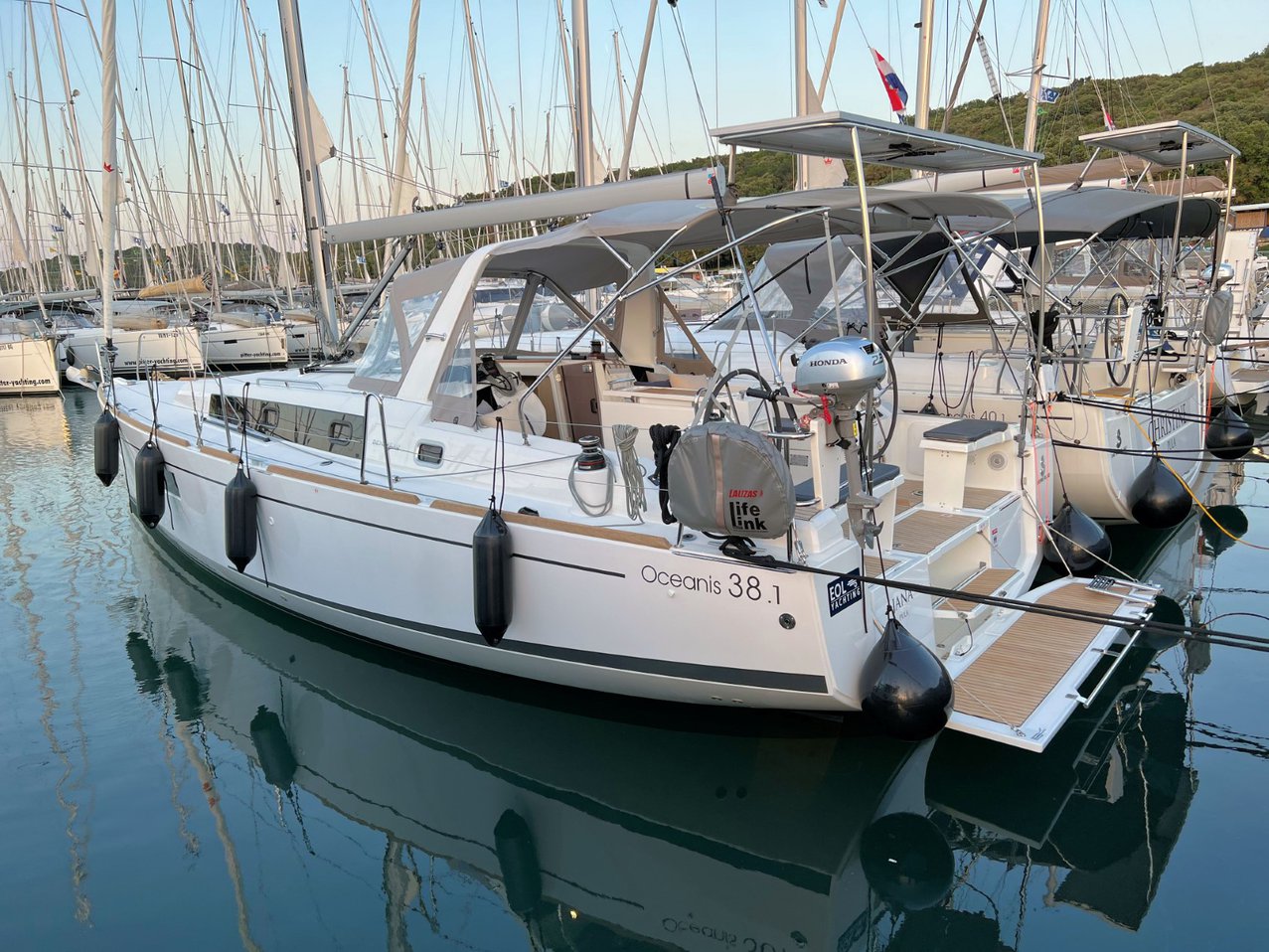 Photo #6 - Oceanis 38.1 (Jana) in Pula - 36092