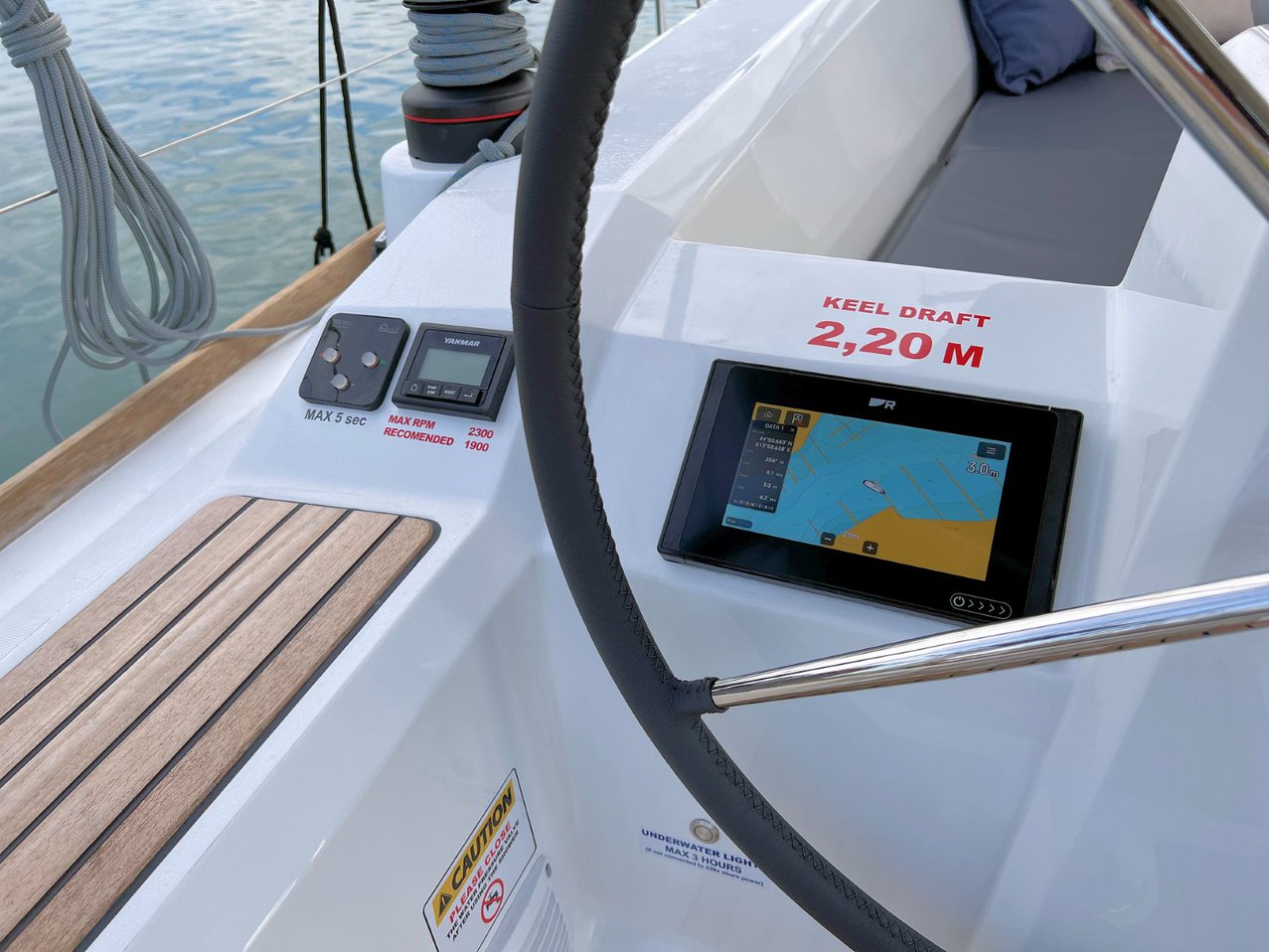 Photo #11 - Oceanis 38.1 (Jana) in Pula - 36092