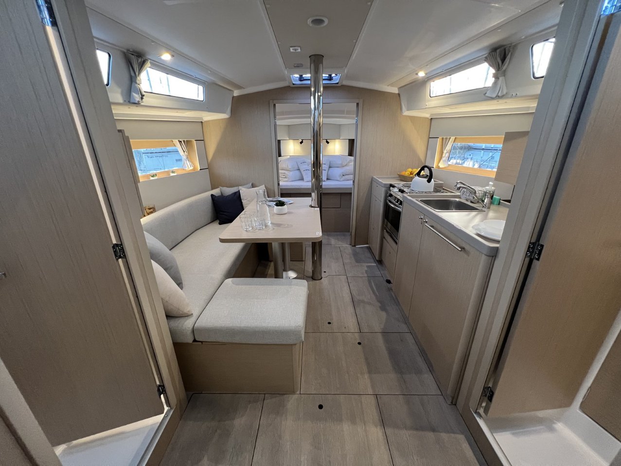 Photo #18 - Oceanis 38.1 (Jana) in Pula - 36092