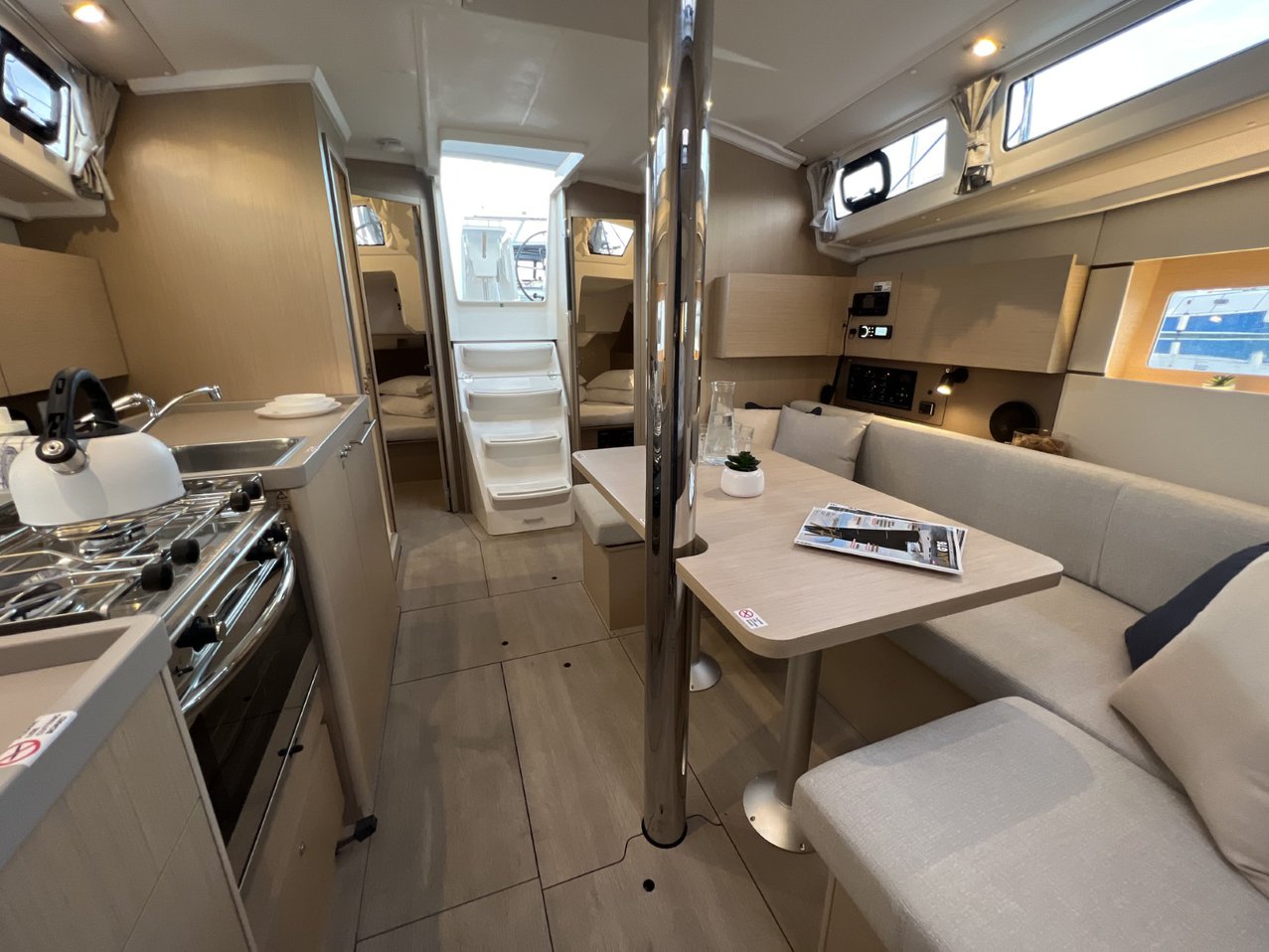 Photo #29 - Oceanis 38.1 (Jana) in Pula - 36092