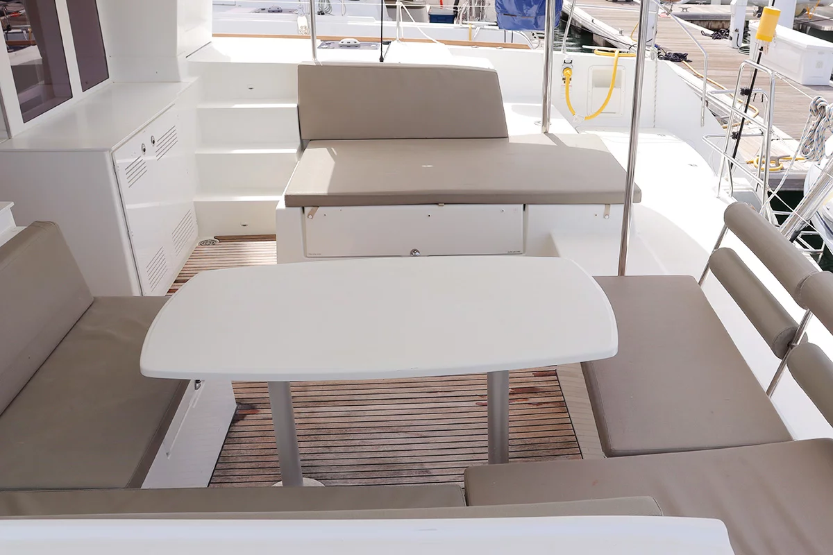 Lagoon 450 F - 4 + 2 cab. (Moët)  - 4