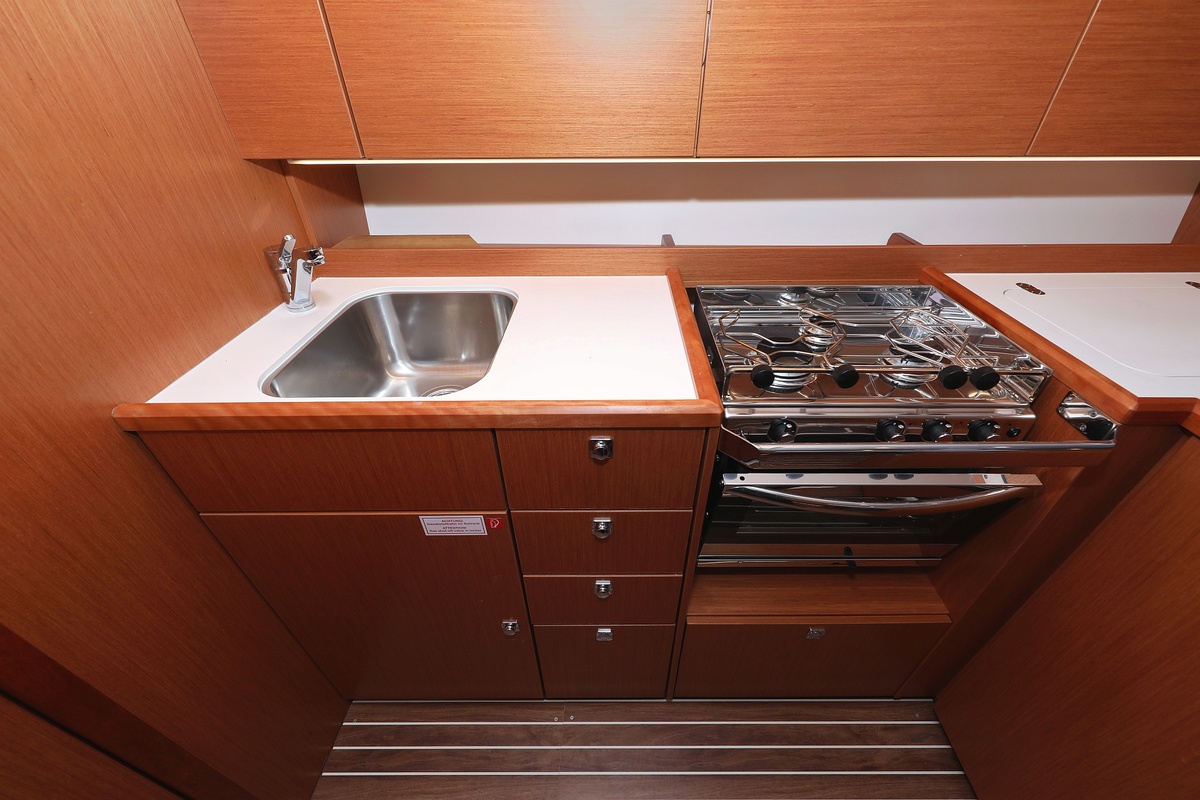 Photo #12 - Bavaria C42 (SeaTime) in Pirovac - 36148