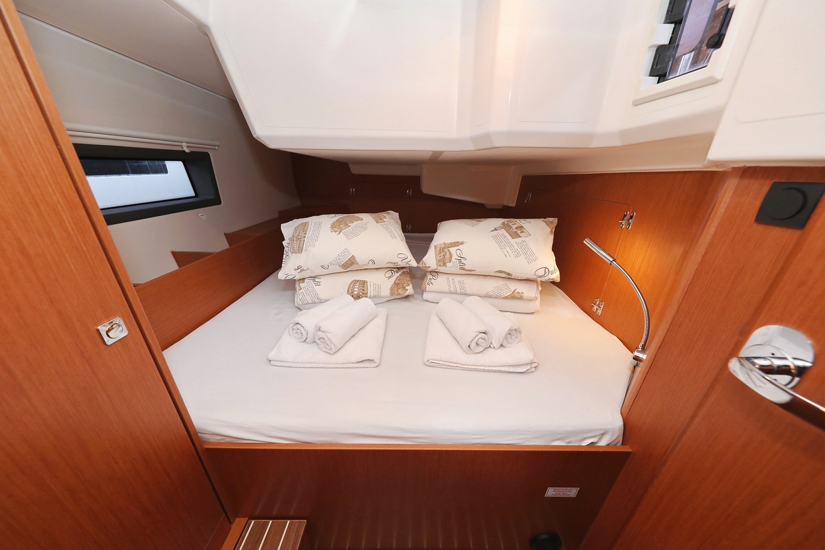 Photo #19 - Bavaria C42 (SeaTime) in Pirovac - 36148