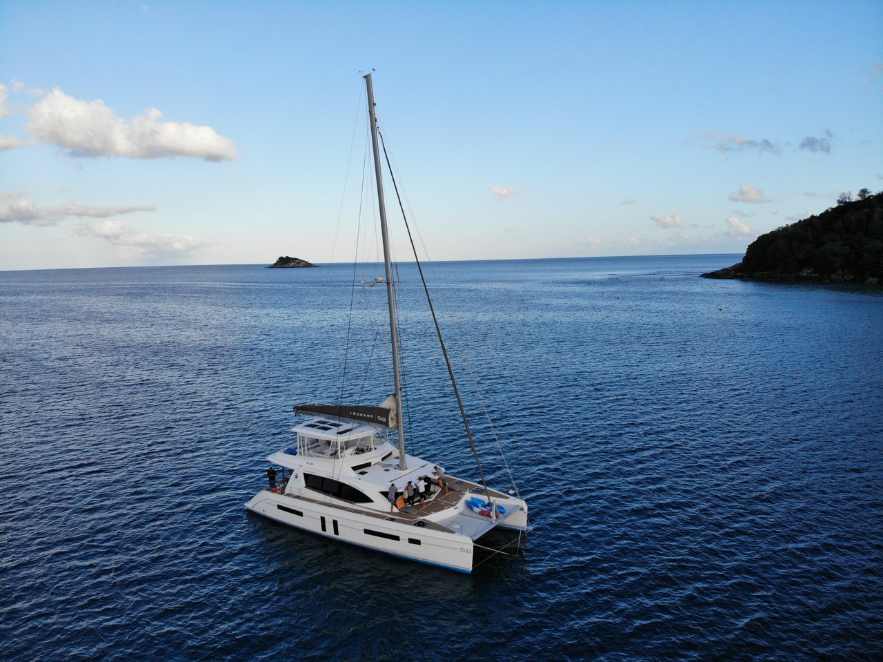 Photo #5 - Leopard 58 (Between) in Mahe - 36169