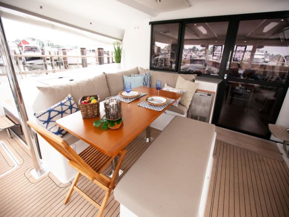 Photo #9 - Fountaine Pajot Saona 47 Maestro - 3 + 1 cab. (Dark Star) en Annapolis Maryland - 36172