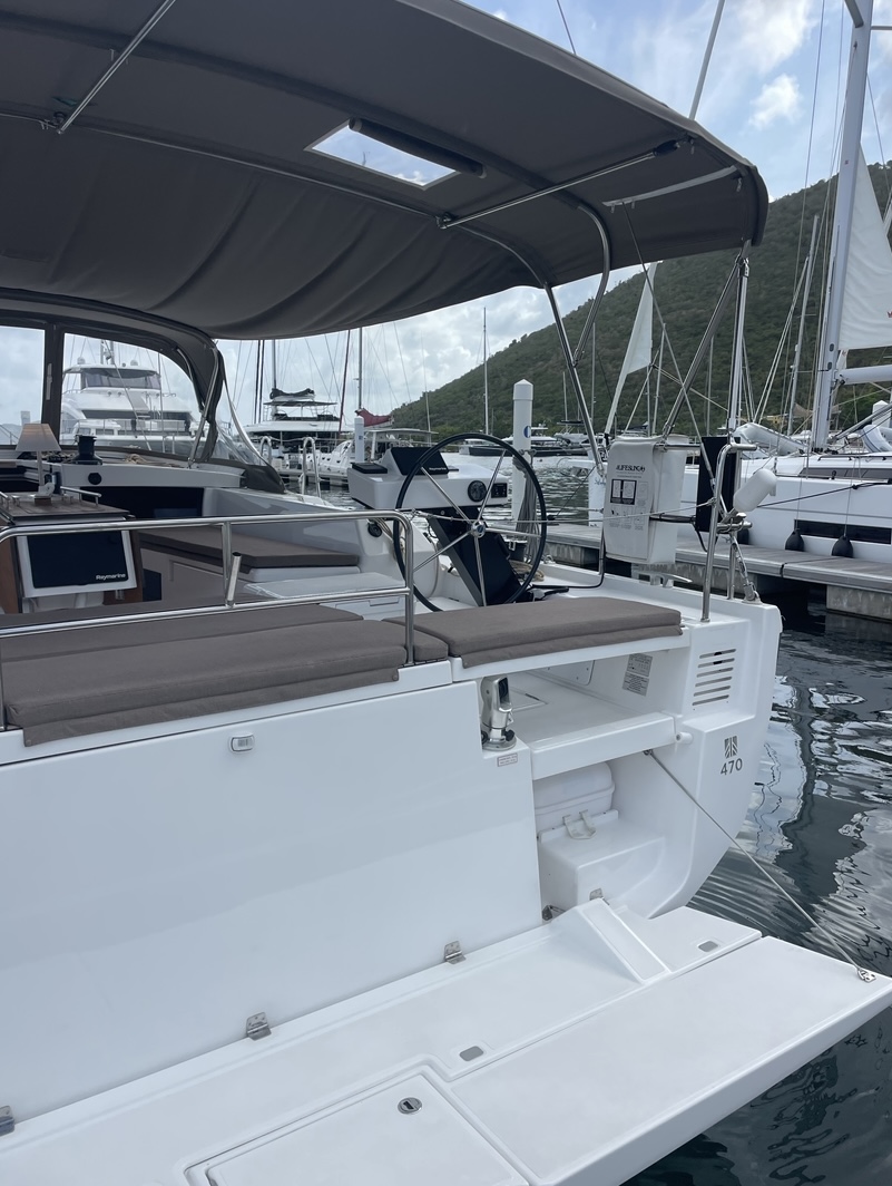 Photo #3 - Dufour 470 - 3 cab. (Knot Online) in Nanny Cay - 36175