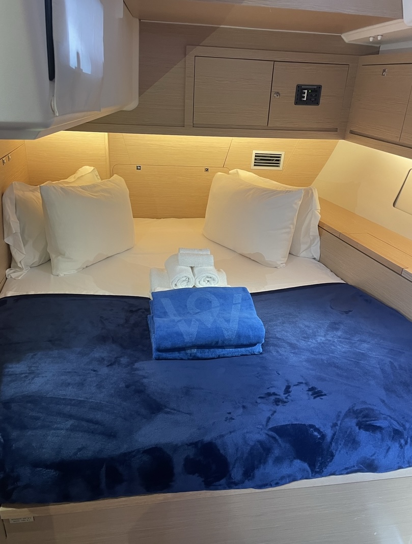 Photo #13 - Dufour 470 - 3 cab. (Knot Online) in Nanny Cay - 36175