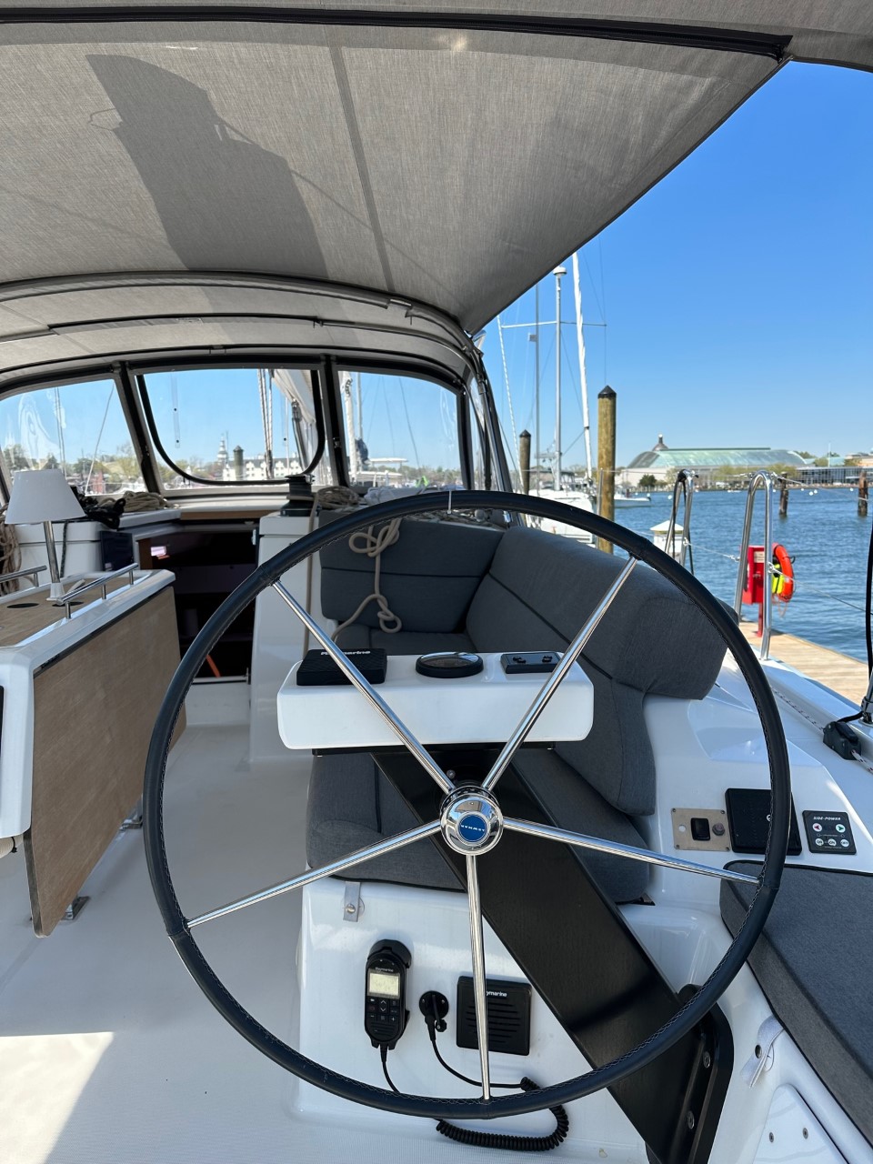 Photo #4 - Dufour 430 - 3 cab. (Opportune Moment) en Annapolis. MARYLAND - 36176
