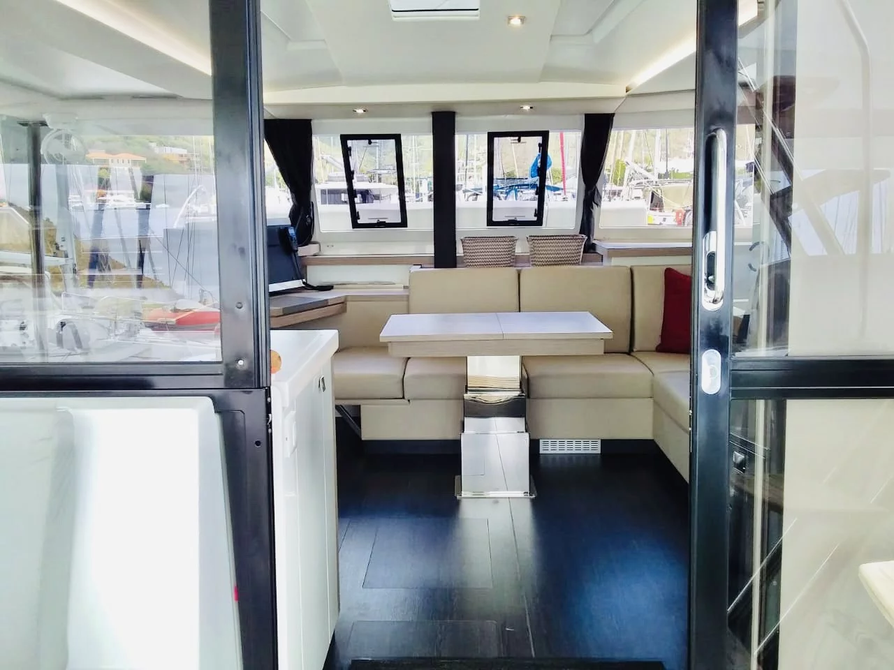 Fountaine Pajot Astrea 42 - 3 + 1 cab. (Serene Blue)  - 10