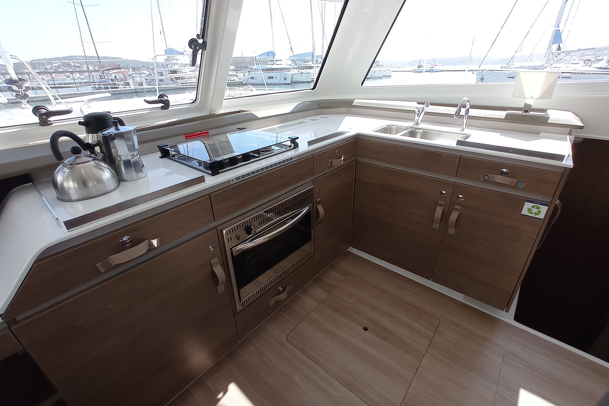 Photo #27 - Bali Catspace (Sailin) in Trogir - 36197