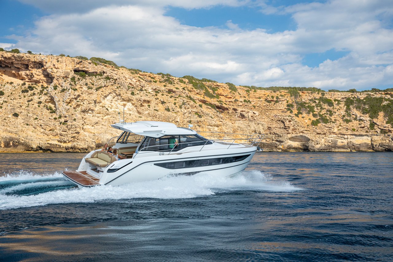 Photo #4 - Bavaria SR36HT (Tokyo) in Biograd - 36203