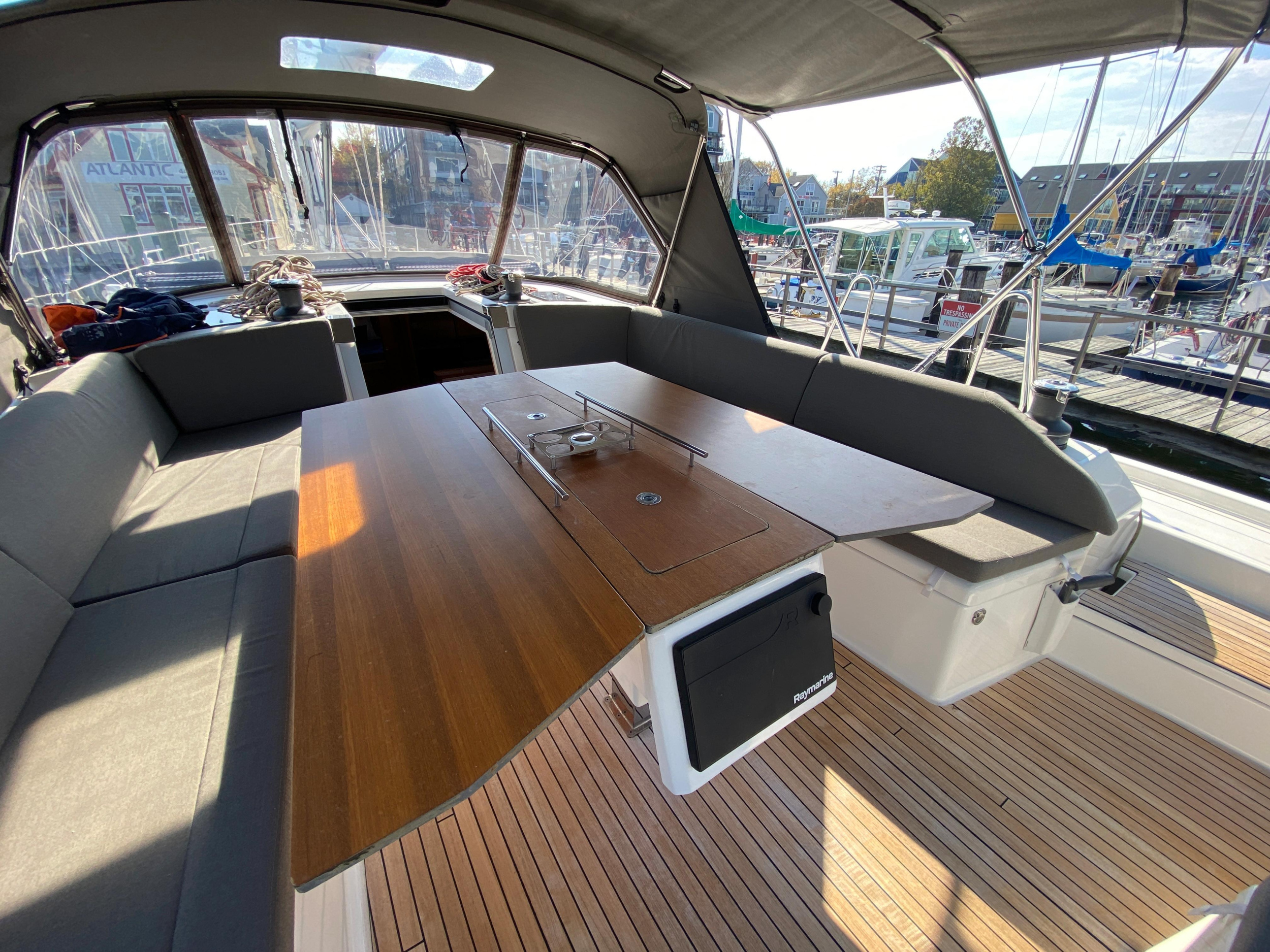 Photo #11 - Dufour 530 - 4 cab. (Liliana Bella) in Annapolis. MD - 36217