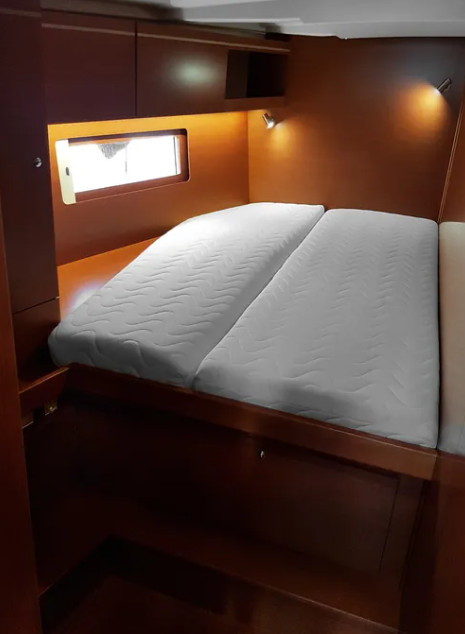 Photo #13 - Oceanis 51.1 - 5 + 1 cab. (One Piece) in Athen - 36236
