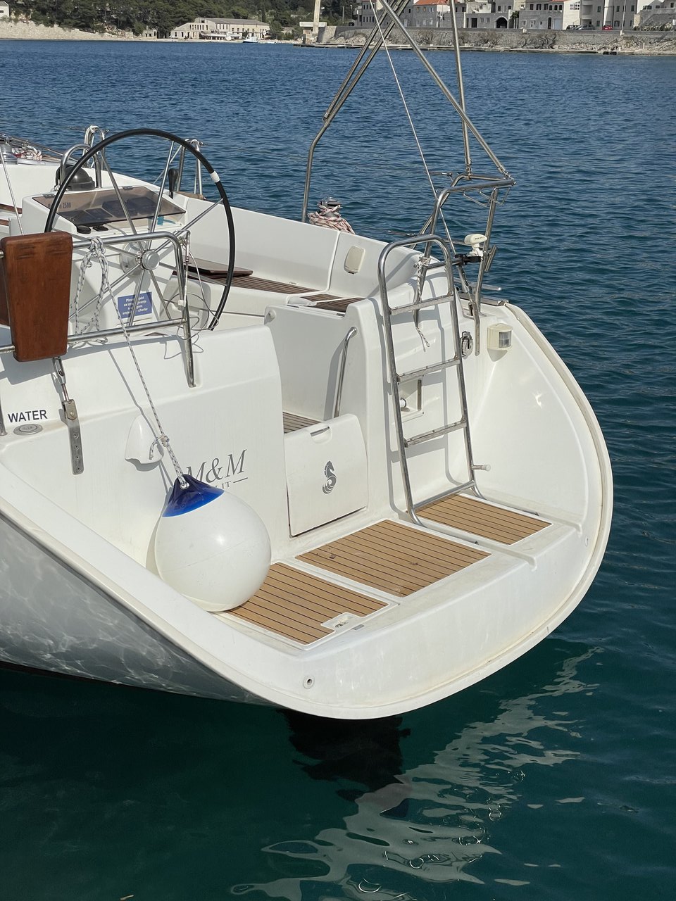 Photo #8 - Oceanis 411 Celebration (M&M) en Omis - 36243
