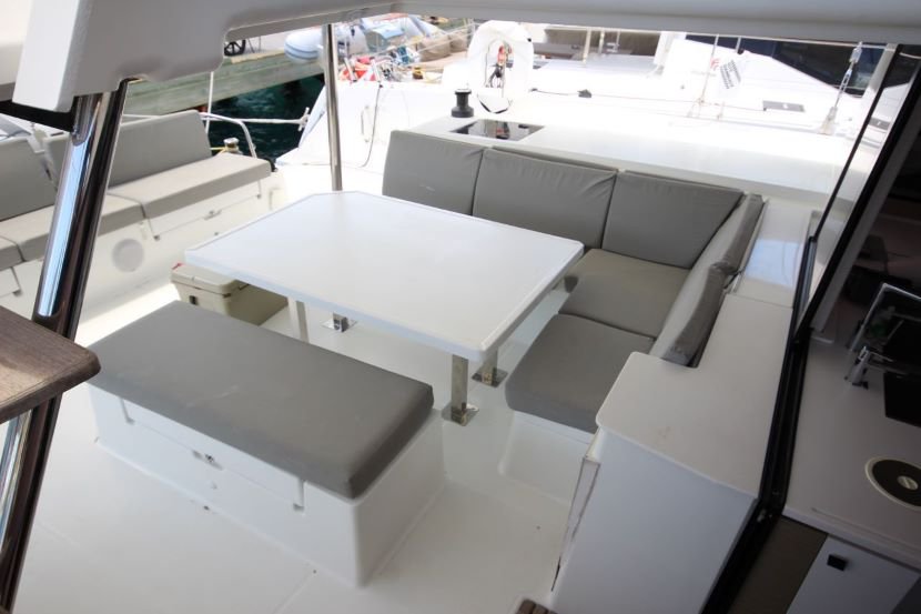 Photo #4 - Fountaine Pajot Saba 50 - 5 cab. (Apres Ski) en St. Thomas - 36247