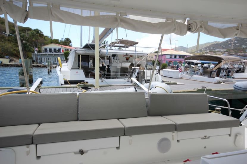 Photo #9 - Fountaine Pajot Saba 50 - 5 cab. (Apres Ski) en St. Thomas - 36247