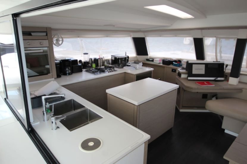 Photo #11 - Fountaine Pajot Saba 50 - 5 cab. (Apres Ski) en St. Thomas - 36247