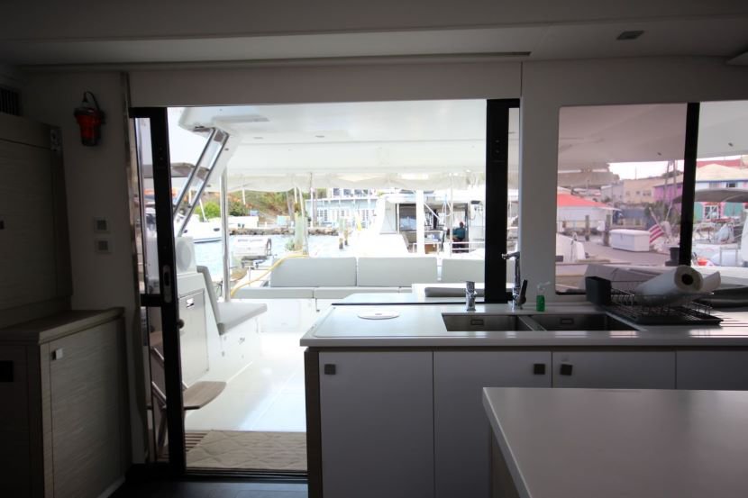 Photo #16 - Fountaine Pajot Saba 50 - 5 cab. (Apres Ski) en St. Thomas - 36247