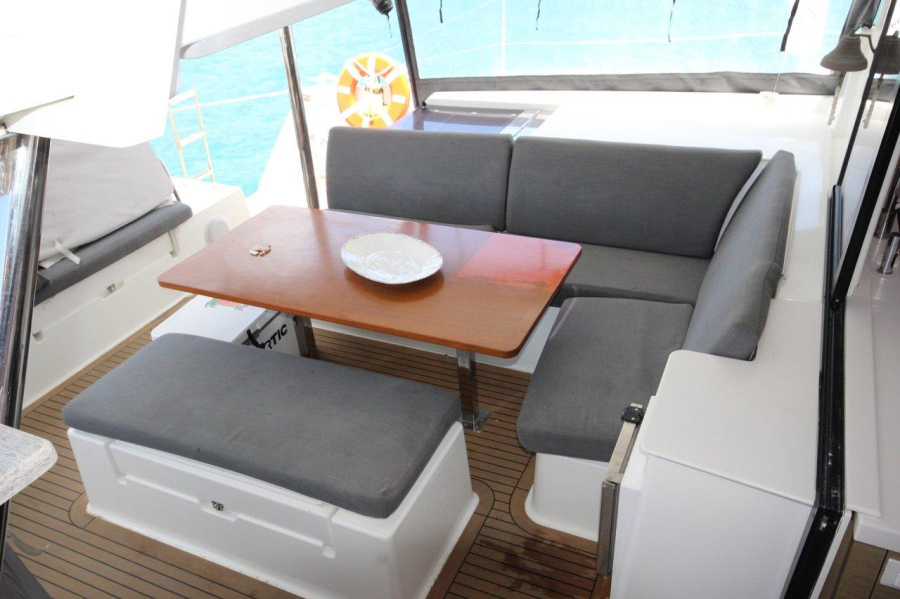 Photo #9 - Fountaine Pajot Saona 47 - 5 cab. (Parrot Ice) in St. Thomas - 36261
