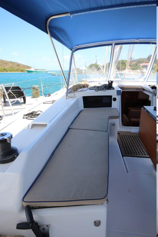 Photo #6 - Dufour 530 - 4 cab. (Pura Vida) in St. Thomas - 36263