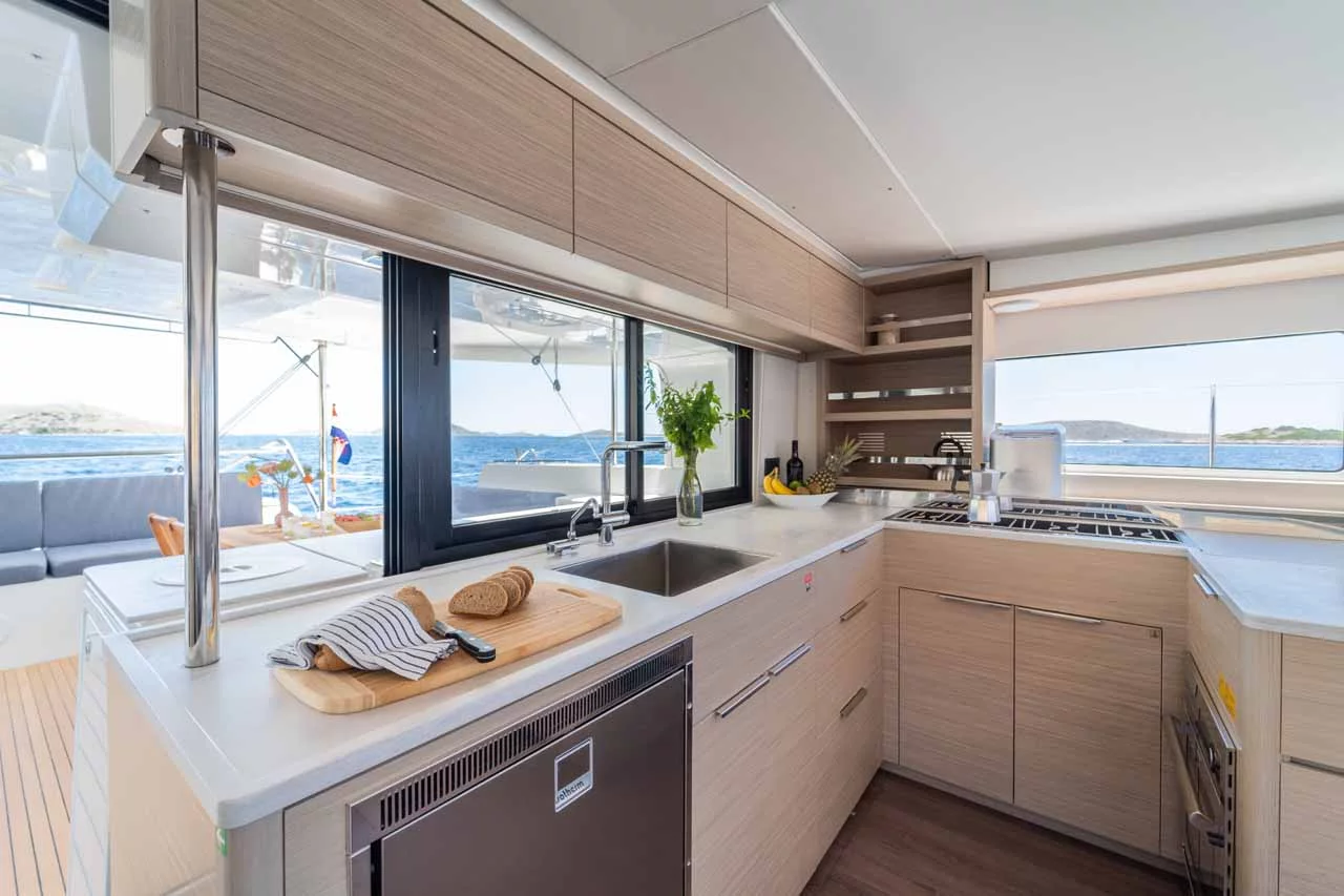 Lagoon 46 - 4 + 2 cab. (Mare Luna)  - 25
