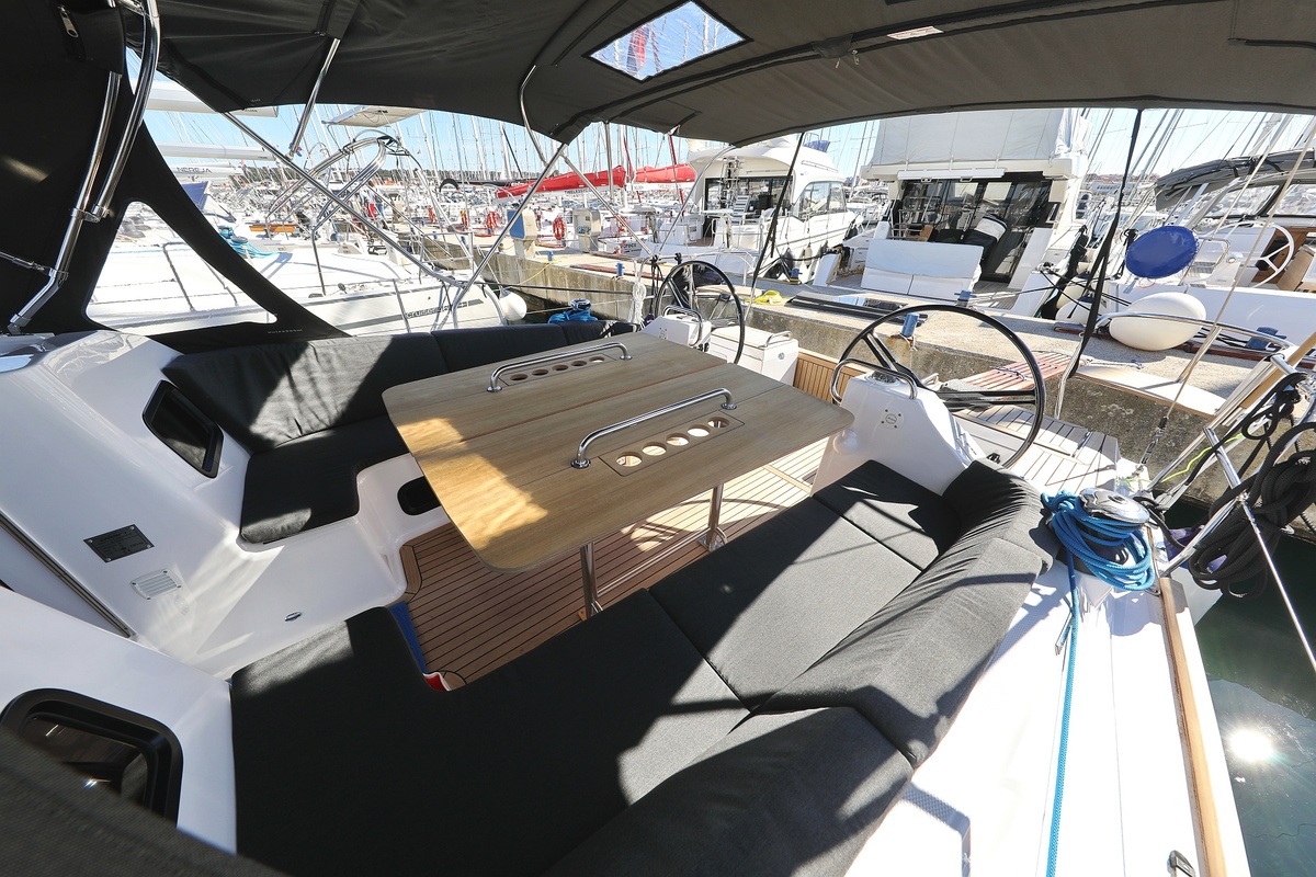 Photo #9 - Elan Impression 45.1 (Moon Pearl) in Biograd - 36277