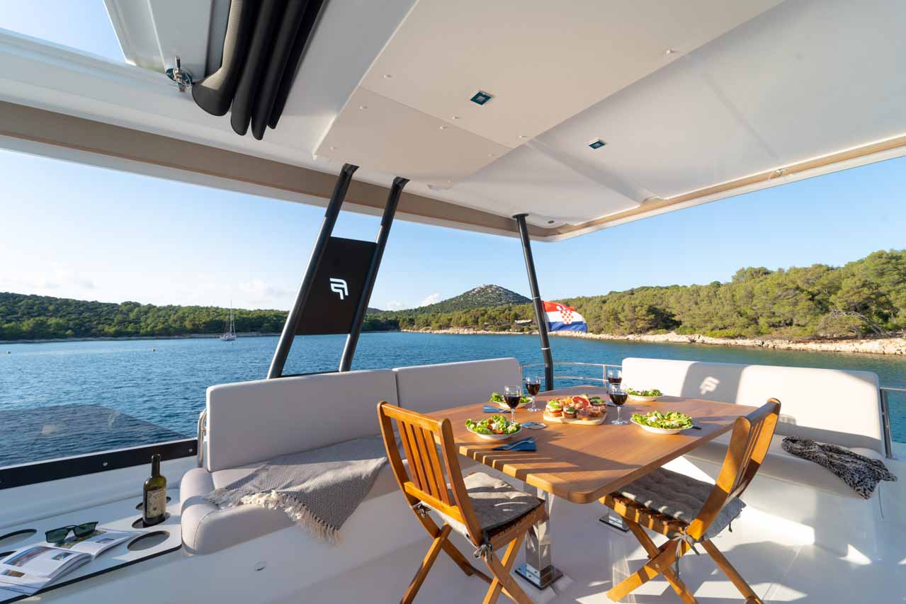 Photo #8 - Fountaine Pajot MY6 (Family 2.0) in Sibenik - 36278
