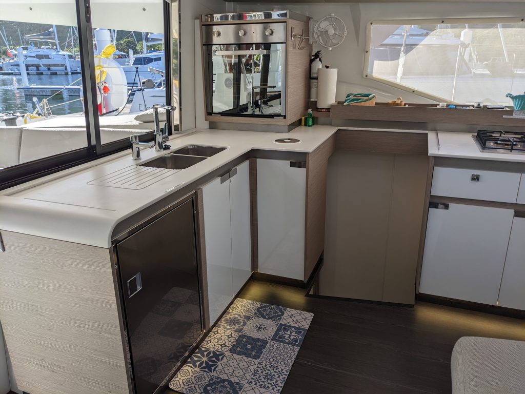 Photo #11 - Fountaine Pajot Elba 45 - 4 cab. (Free To Be) in Nanny Cay - 36288