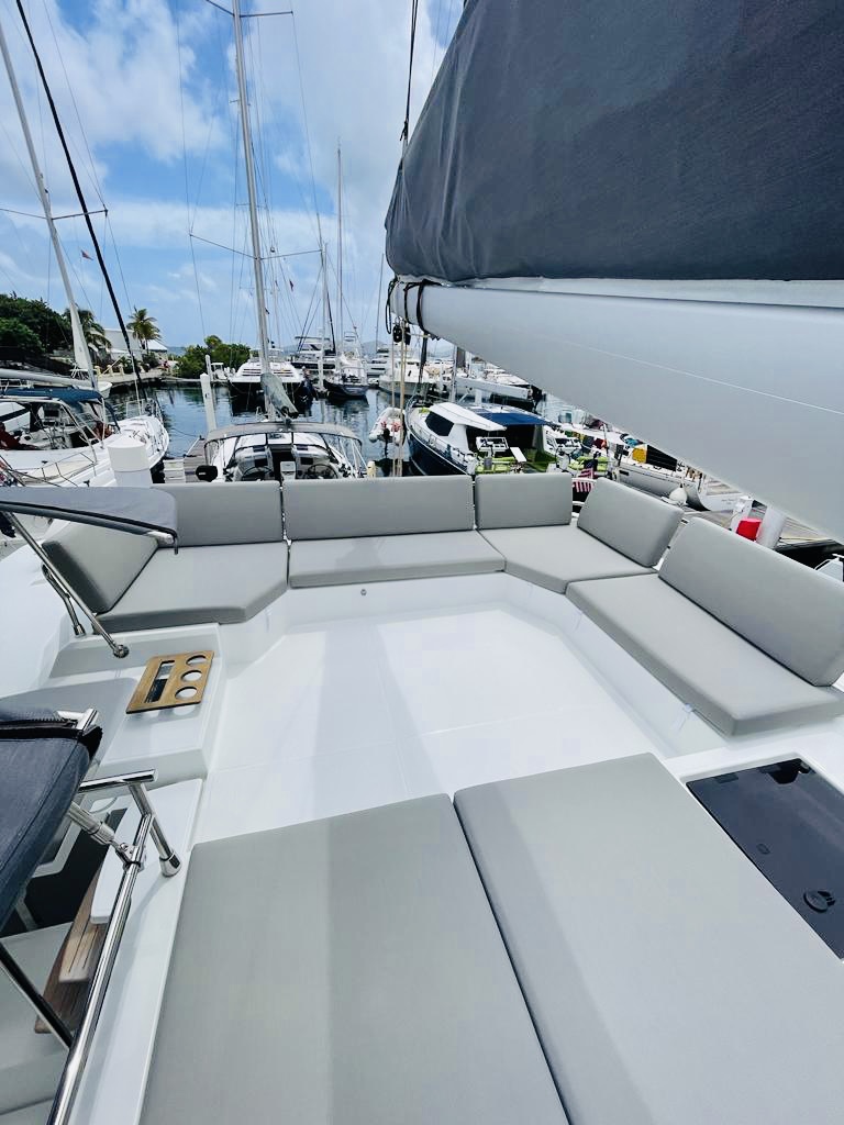 Photo #6 - Fountaine Pajot Elba 45 - 4 cab. (Pau Hana II) en Nanny Cay - 36289