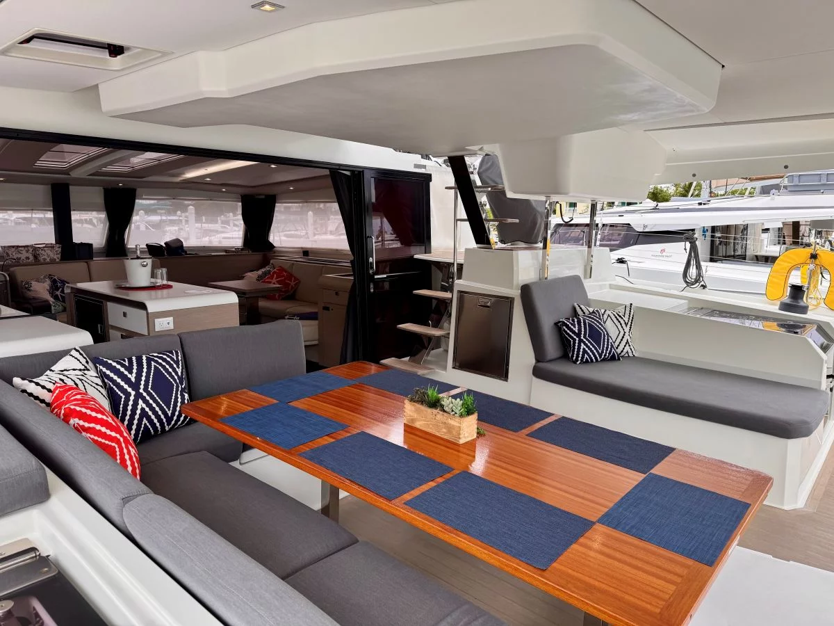 Fountaine Pajot Aura 51 (Carrie Lee)  - 15