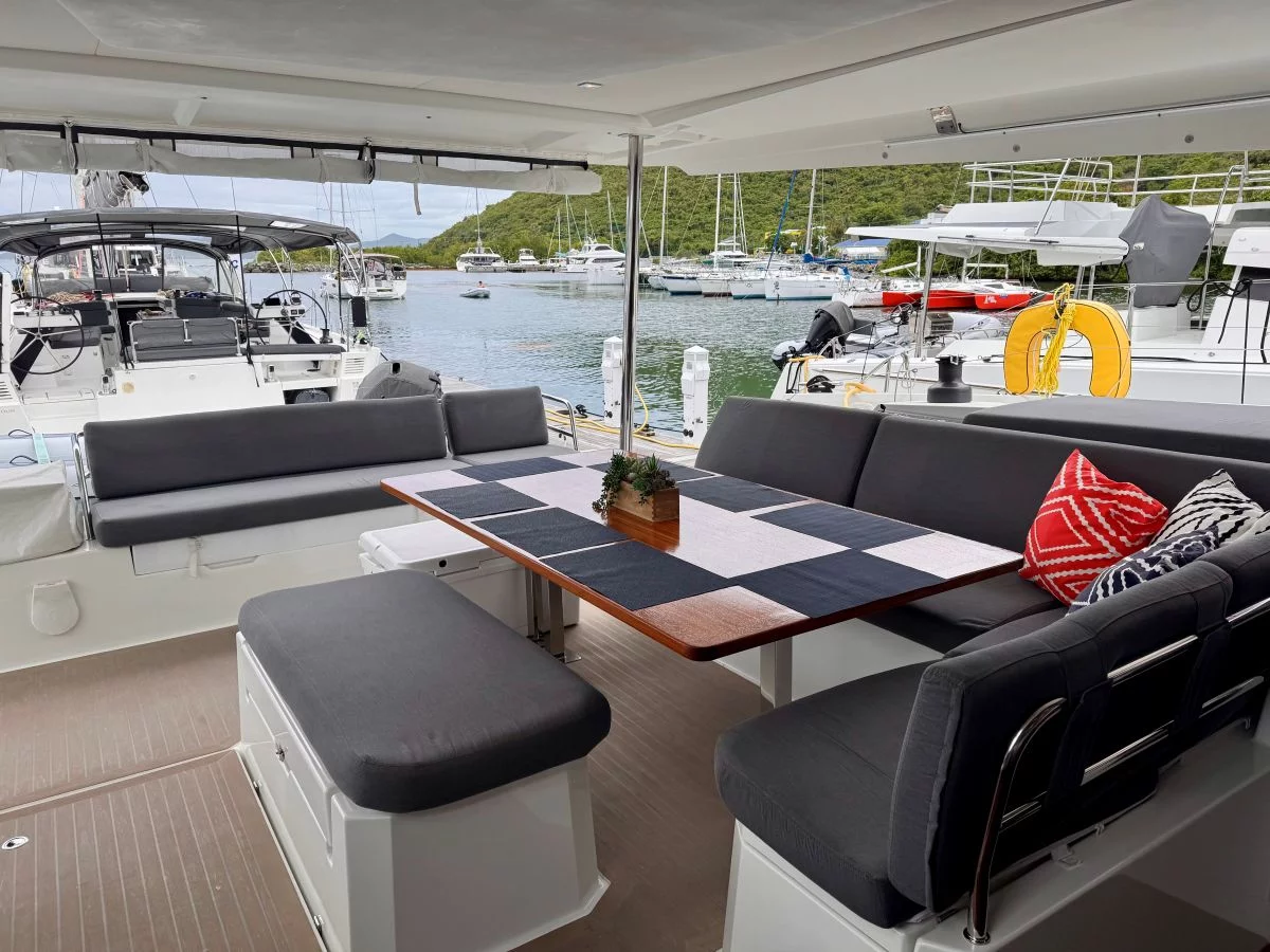 Fountaine Pajot Aura 51 (Carrie Lee)  - 17
