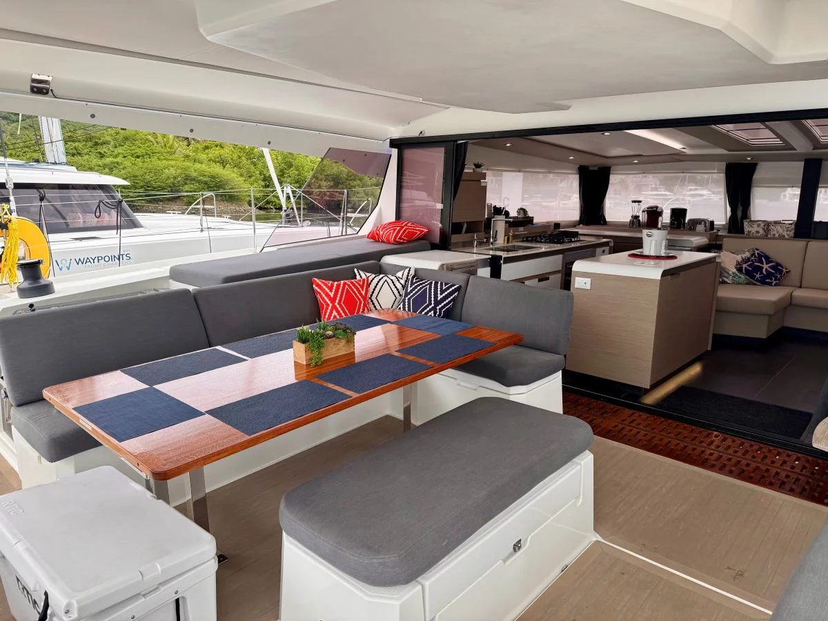 Fountaine Pajot Aura 51 (Carrie Lee)  - 18