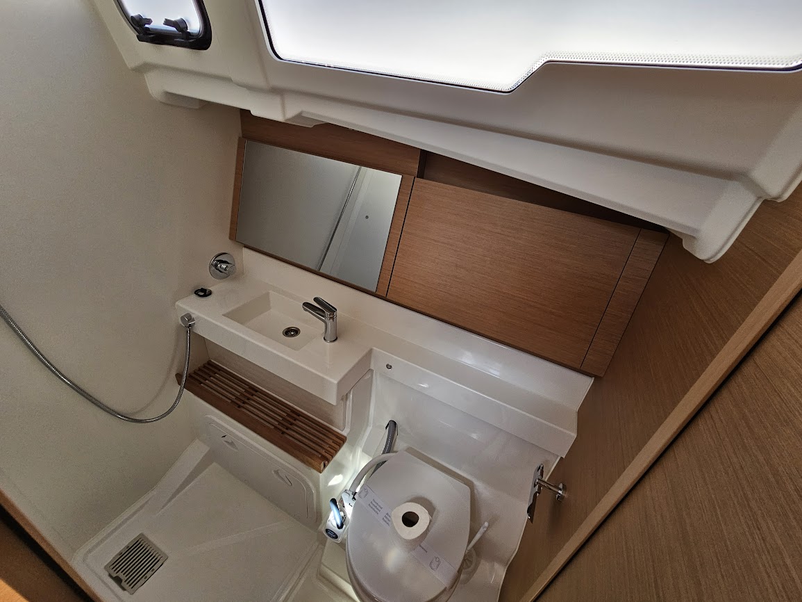 Photo #3 - Sun Odyssey 490 - 5 + 1 cab. (Luna) in Biograd - 36296