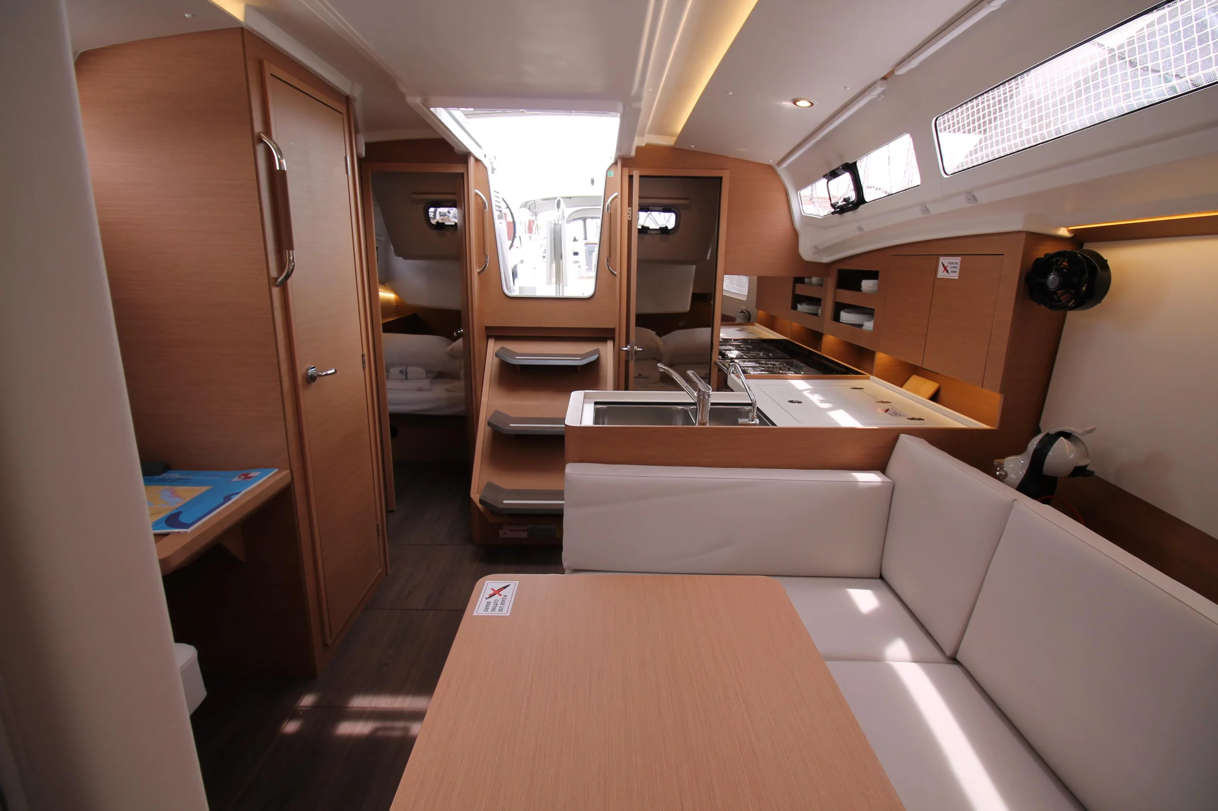Sun Odyssey 380 (Amelie)  - 6