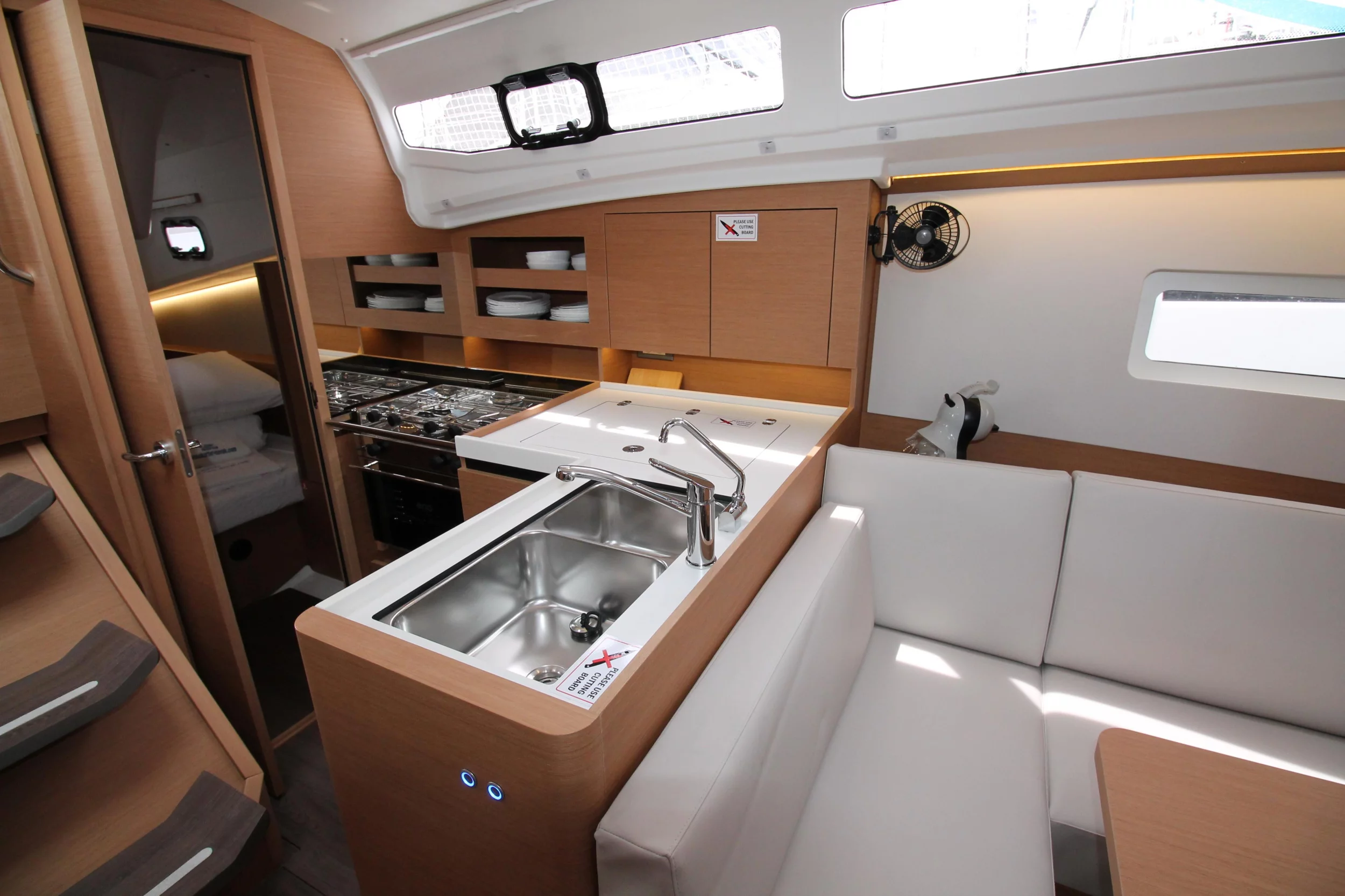 Sun Odyssey 380 (Amelie)  - 7