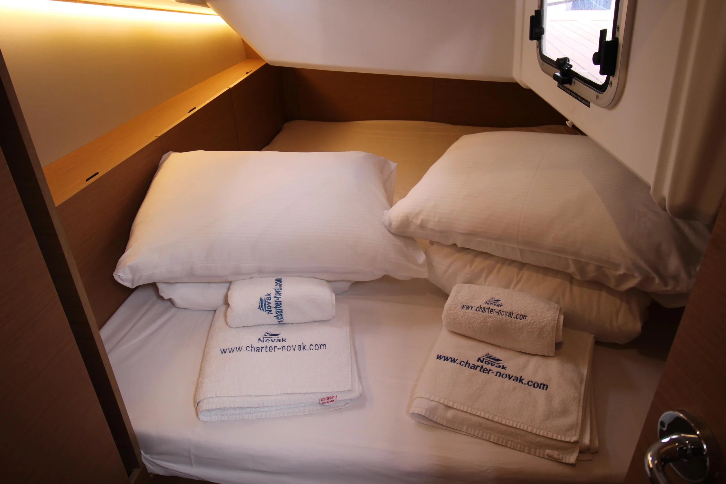 Sun Odyssey 380 (Amelie)  - 10