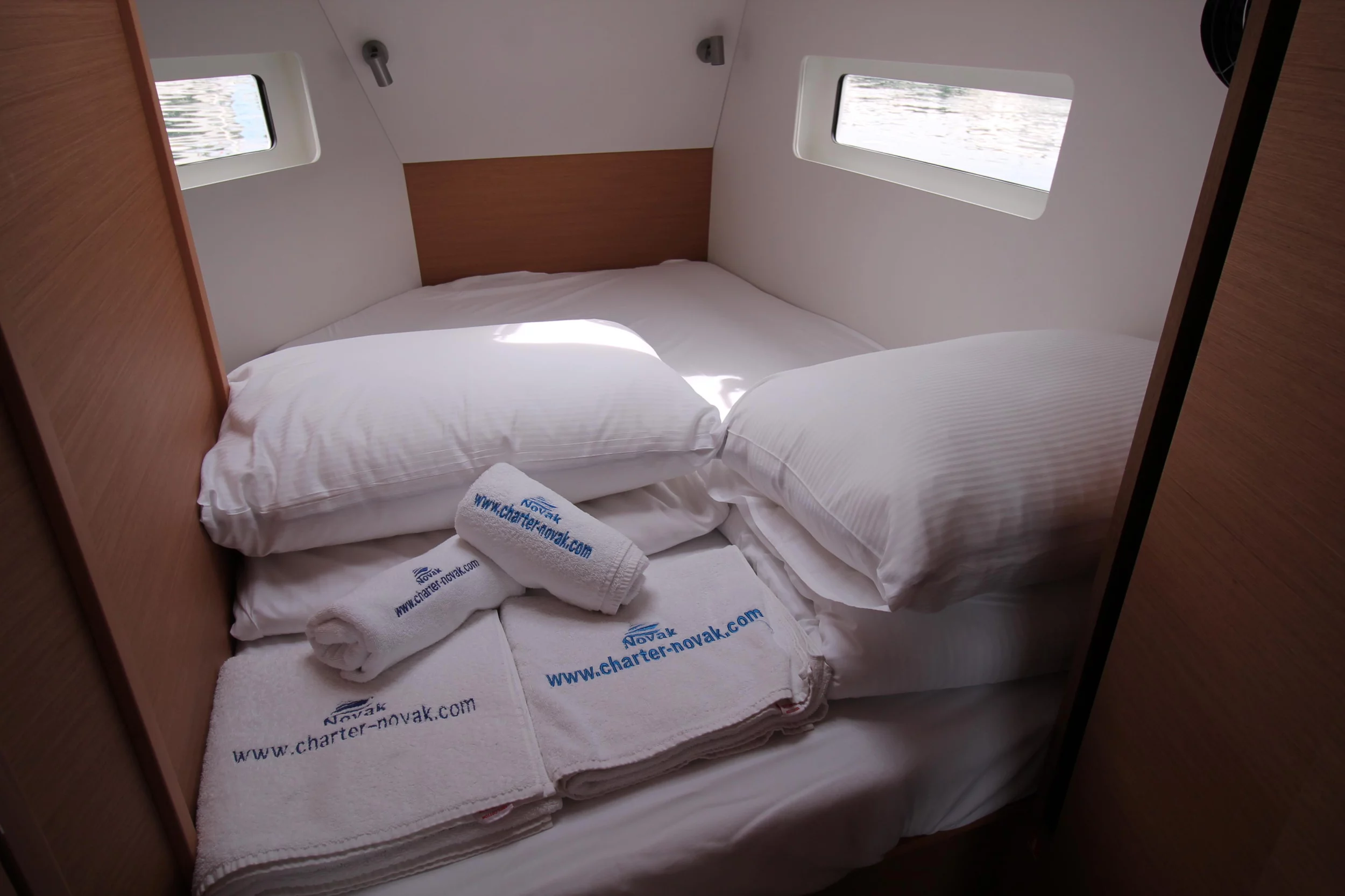 Sun Odyssey 380 (Amelie)  - 11