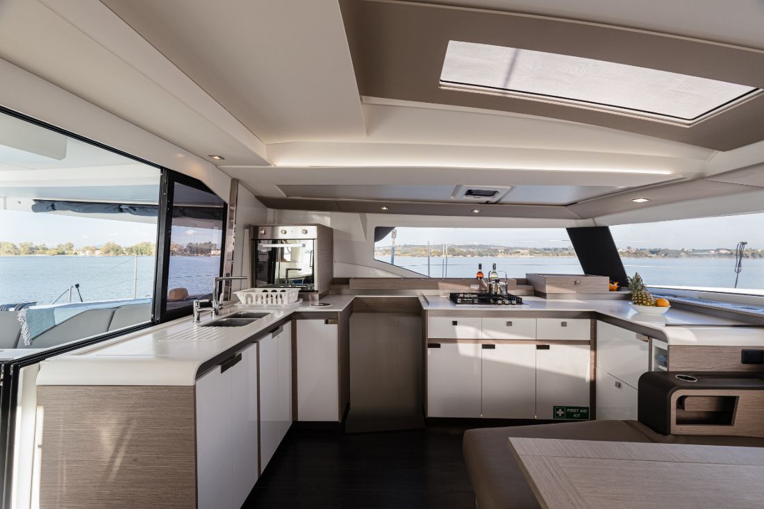 Photo #12 - Fountaine Pajot Elba 45 - 4 + 2 cab. (Jasmine) en Atenas - 36311